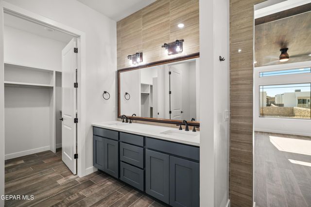 360 RIO DE JAZMIN Circle, El Paso, TX 79932