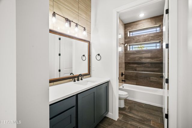 360 RIO DE JAZMIN Circle, El Paso, TX 79932