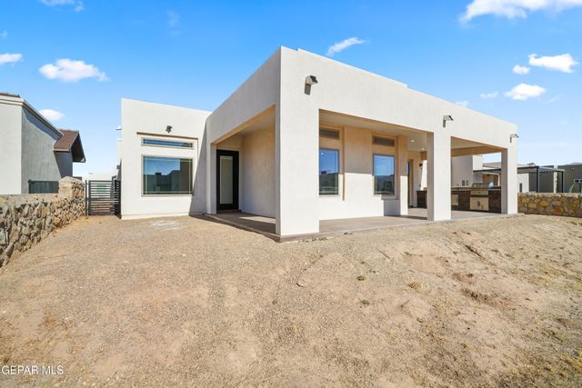 360 RIO DE JAZMIN Circle, El Paso, TX 79932