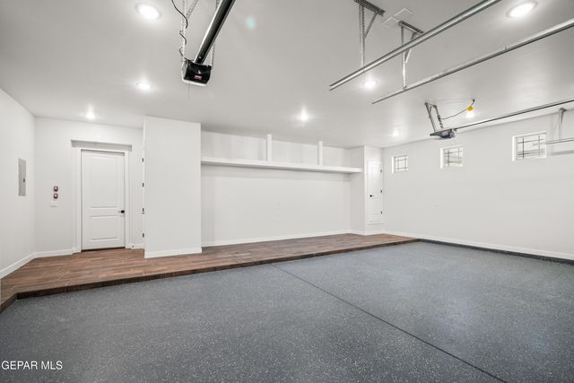 360 RIO DE JAZMIN Circle, El Paso, TX 79932