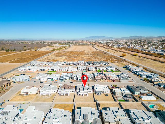 360 RIO DE JAZMIN Circle, El Paso, TX 79932