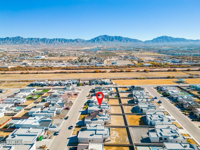 360 RIO DE JAZMIN Circle, El Paso, TX 79932