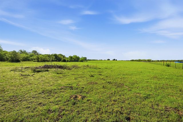 10.5 Dexter Road, Whitesboro, TX 76273