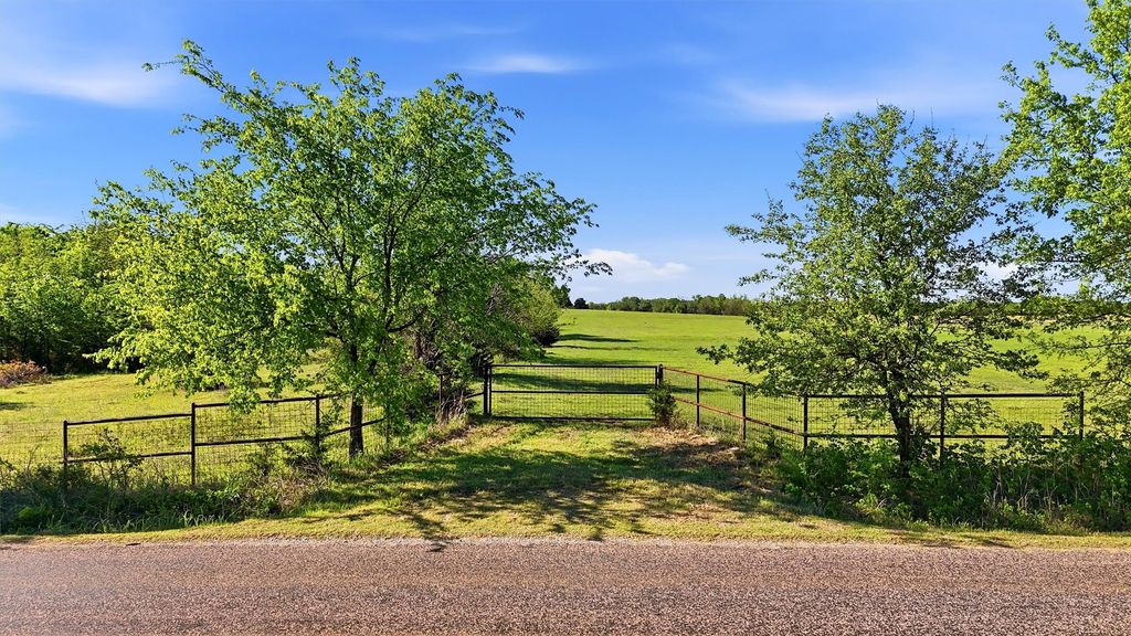 10.5 Dexter Road, Whitesboro, TX 76273