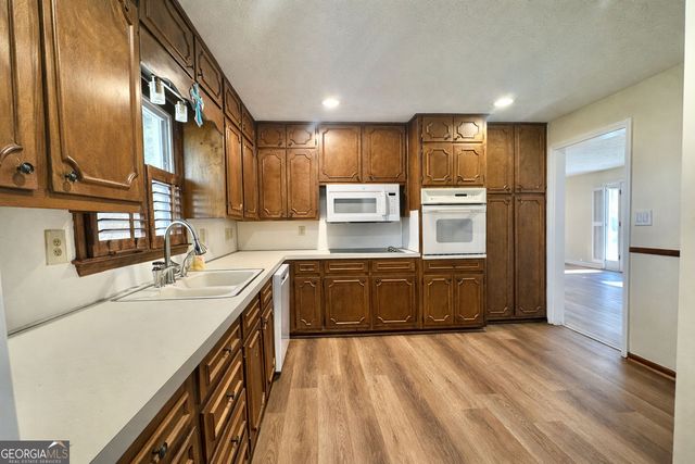 370 Merrydale Drive SW, Marietta, GA 30064