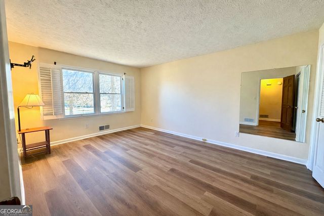 370 Merrydale Drive SW, Marietta, GA 30064