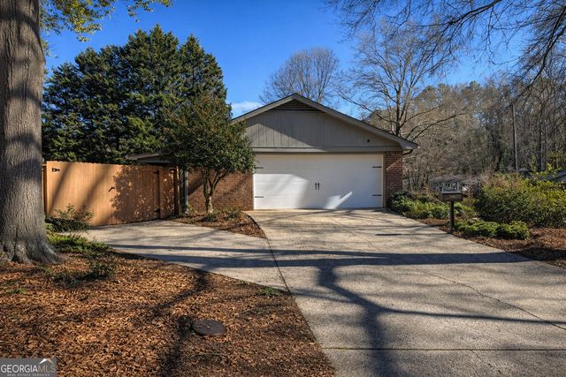 370 Merrydale Drive SW, Marietta, GA 30064