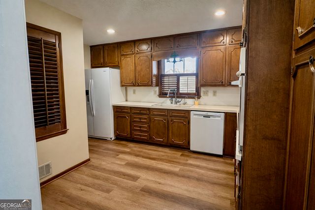 370 Merrydale Drive SW, Marietta, GA 30064