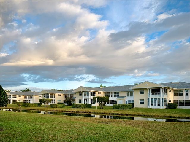 375 N Grove Isle Circle 375, Vero Beach, FL 32962