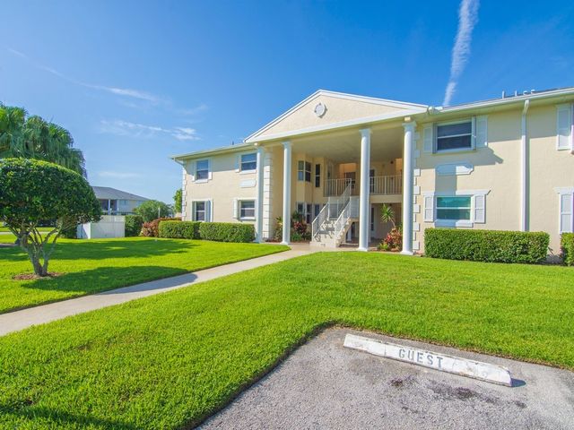 375 N Grove Isle Circle 375, Vero Beach, FL 32962
