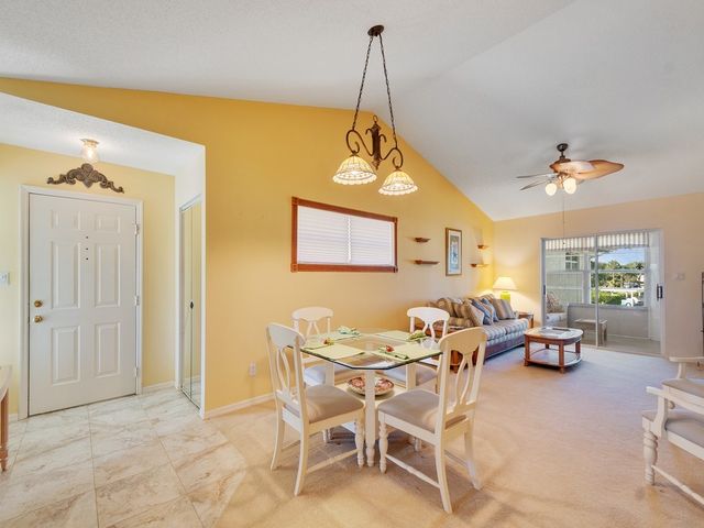 375 N Grove Isle Circle 375, Vero Beach, FL 32962