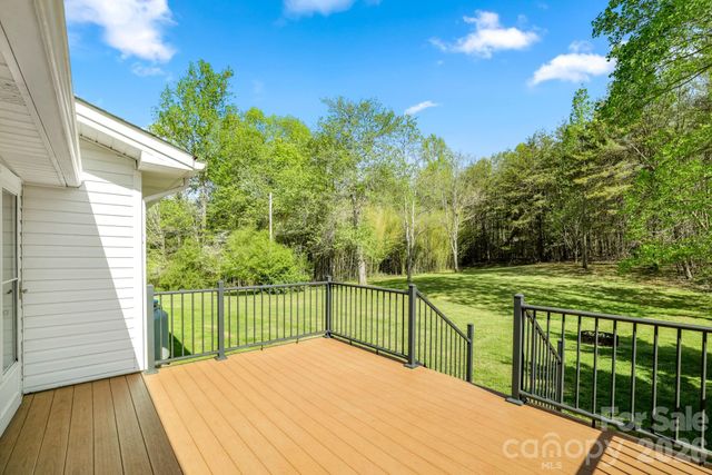154 Cactus Lane, Franklin, NC 28734