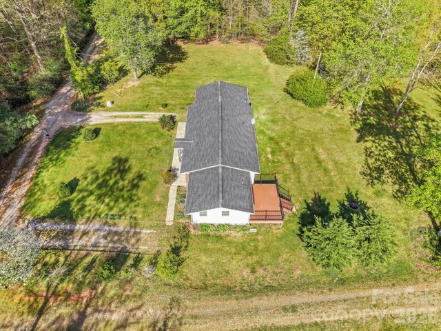 154 Cactus Lane, Franklin, NC 28734