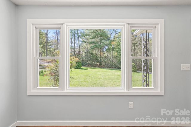 154 Cactus Lane, Franklin, NC 28734
