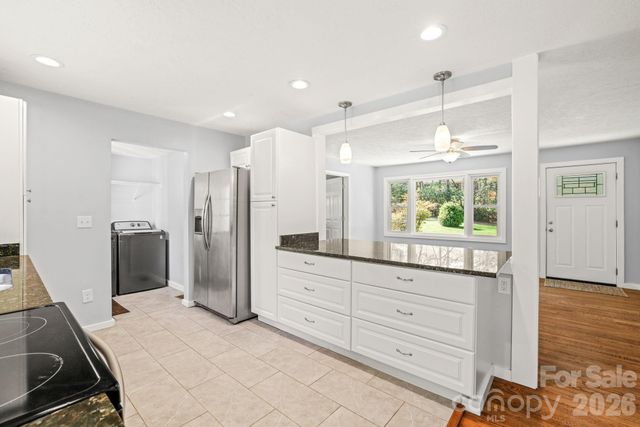 154 Cactus Lane, Franklin, NC 28734