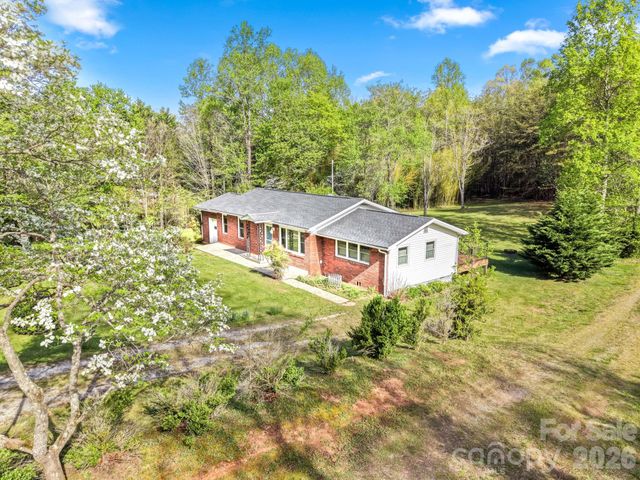 154 Cactus Lane, Franklin, NC 28734