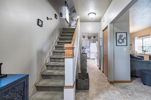2702 WASHINGTON Avenue, Erie, PA 16508