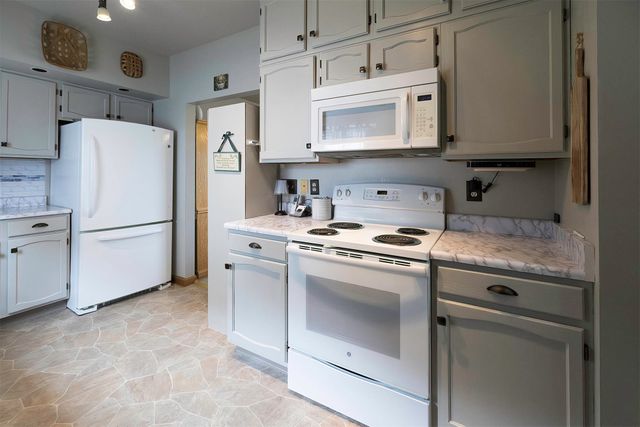 2702 WASHINGTON Avenue, Erie, PA 16508