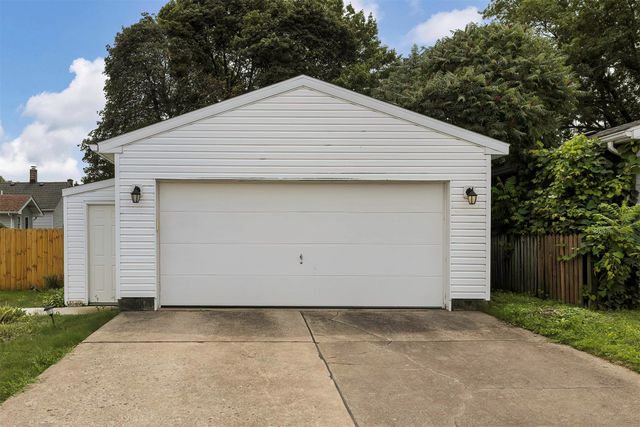 2702 WASHINGTON Avenue, Erie, PA 16508