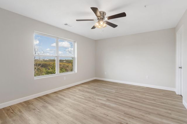 3009 N Vineyards Terrace 2, Branson, MO 65616