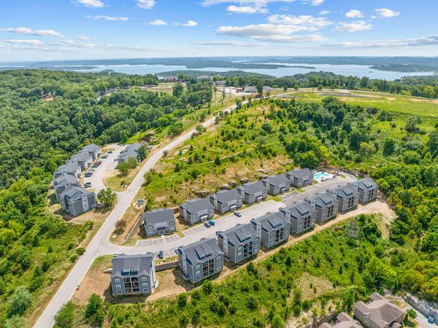 3009 N Vineyards Terrace 2, Branson, MO 65616