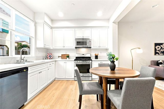 184 Royal, Upland, CA 91786
