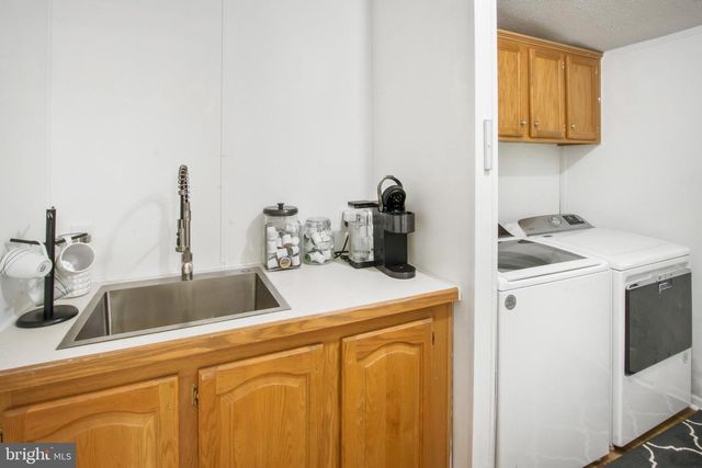 106 CARL AVE, Monroeville, NJ 08343