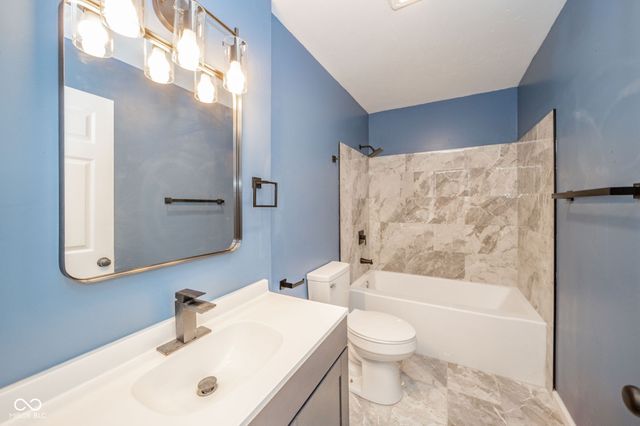 1107 Clinton Avenue, Alexandria, IN 46001