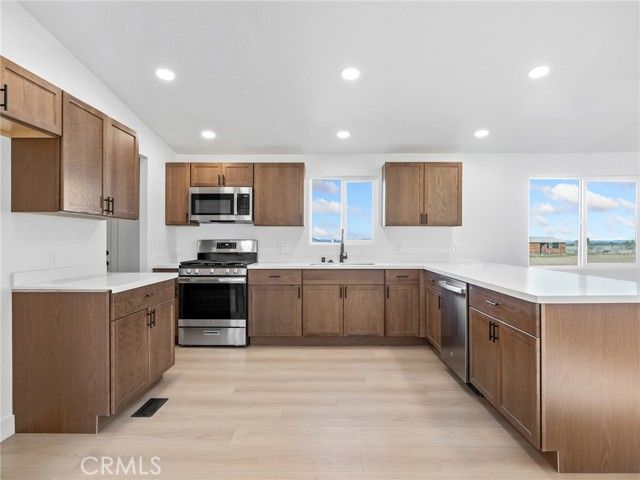 11623 Desert View Road, Pinon Hills, CA 92372