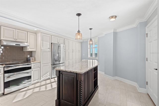 5880 MIDNIGHT PASS ROAD 804, Sarasota, FL 34242