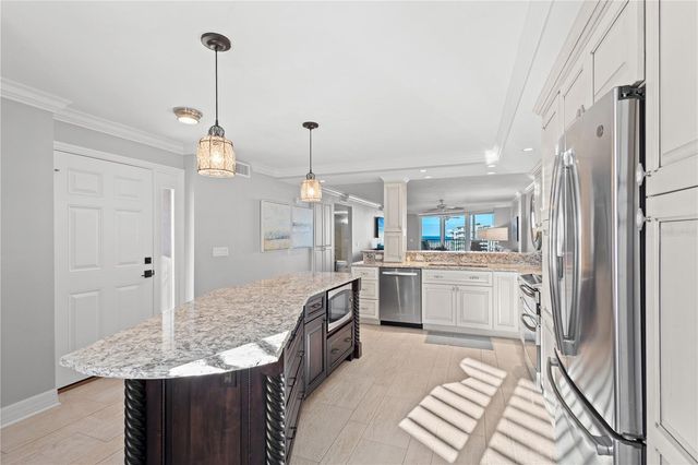 5880 MIDNIGHT PASS ROAD 804, Sarasota, FL 34242