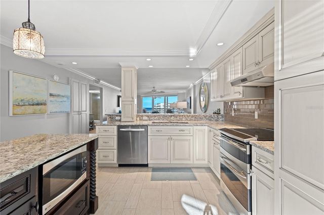 5880 MIDNIGHT PASS ROAD 804, Sarasota, FL 34242