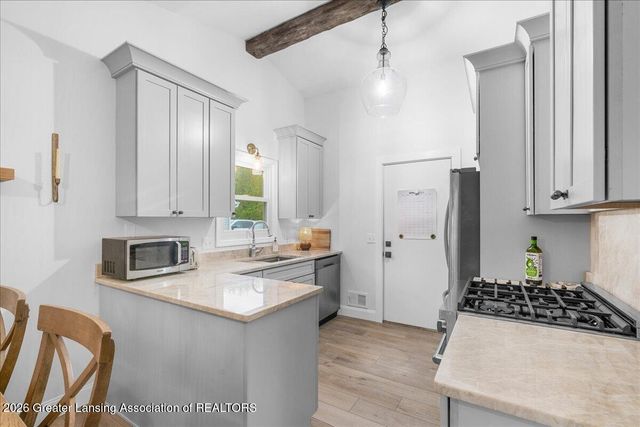 12534 Houghton Drive, Dewitt, MI 48820