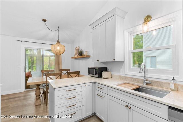 12534 Houghton Drive, Dewitt, MI 48820