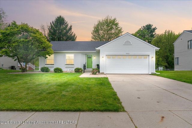 12534 Houghton Drive, Dewitt, MI 48820