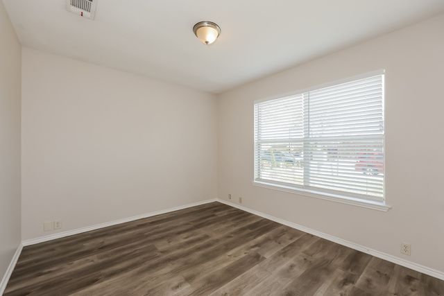 1925 Bodine Lane, Dallas, TX 75217