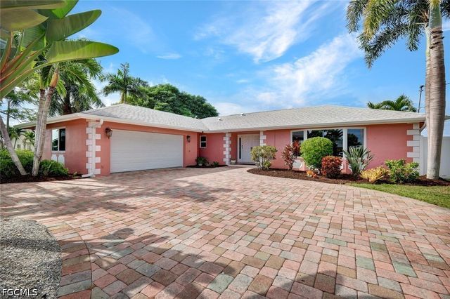 4232 SE 8th PL, Cape Coral, FL 33904