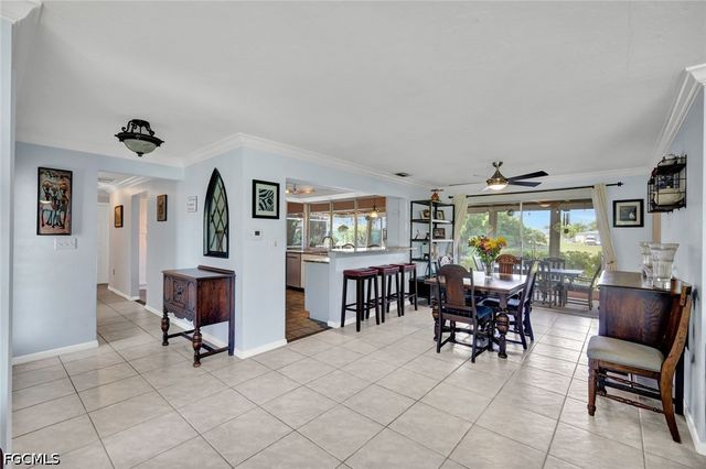 4232 SE 8th PL, Cape Coral, FL 33904