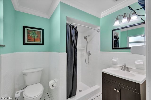 4232 SE 8th PL, Cape Coral, FL 33904
