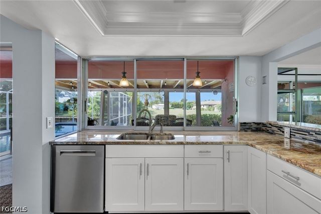 4232 SE 8th PL, Cape Coral, FL 33904