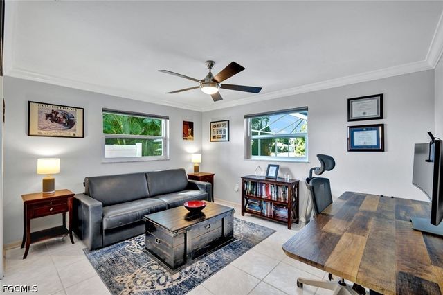 4232 SE 8th PL, Cape Coral, FL 33904