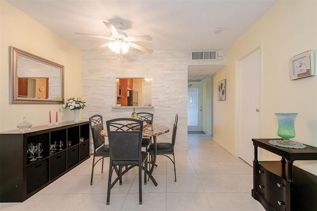 3431 NW 50th Avenue 104, Lauderdale Lakes, FL 33319