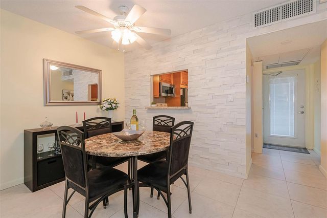 3431 NW 50th Avenue 104, Lauderdale Lakes, FL 33319