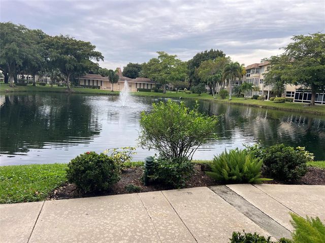 3431 NW 50th Avenue 104, Lauderdale Lakes, FL 33319