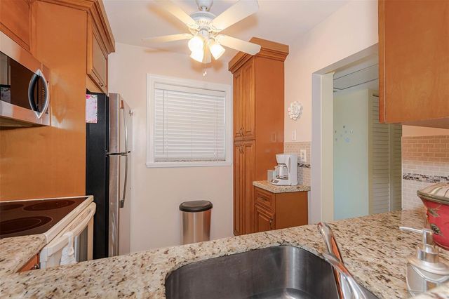 3431 NW 50th Avenue 104, Lauderdale Lakes, FL 33319
