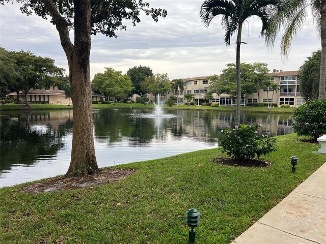 3431 NW 50th Avenue 104, Lauderdale Lakes, FL 33319