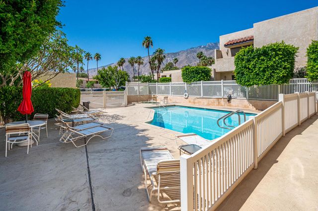 200 E Racquet Club Road 70, Palm Springs, CA 92262