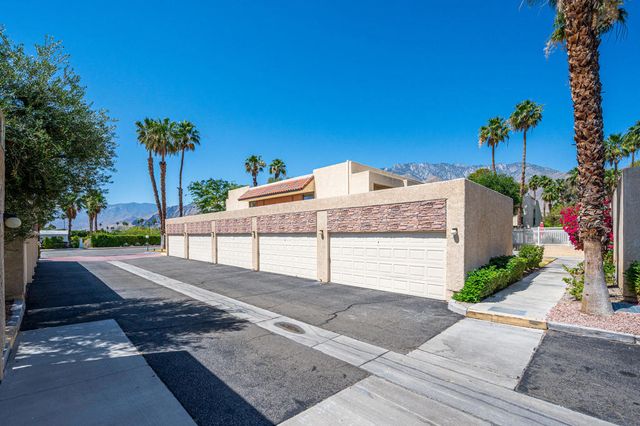 200 E Racquet Club Road 70, Palm Springs, CA 92262