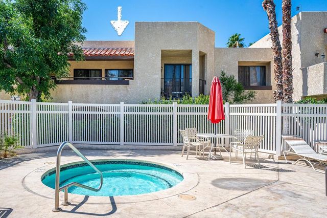 200 E Racquet Club Road 70, Palm Springs, CA 92262