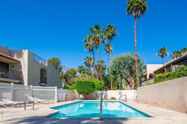 200 E Racquet Club Road 70, Palm Springs, CA 92262
